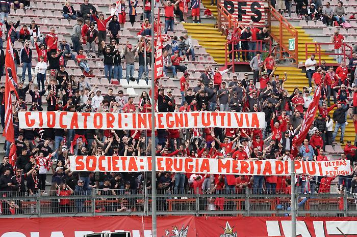 Grifo, la rabbia dei tifosi: "Stagione vergognosa, Perugia merita di più"