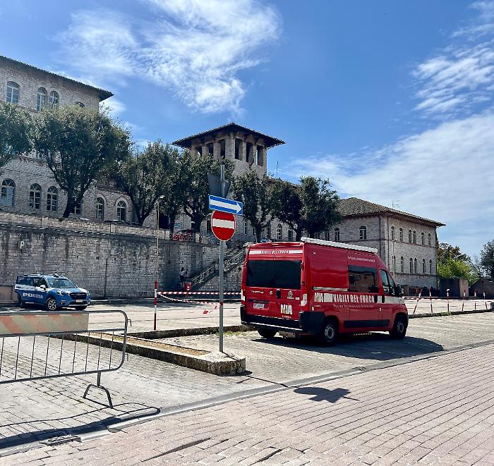 Parcheggio Matteotti incendio 