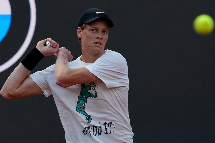Jannik Sinner, rovescio vincente anche sul gossip: "Non ho una relazione"