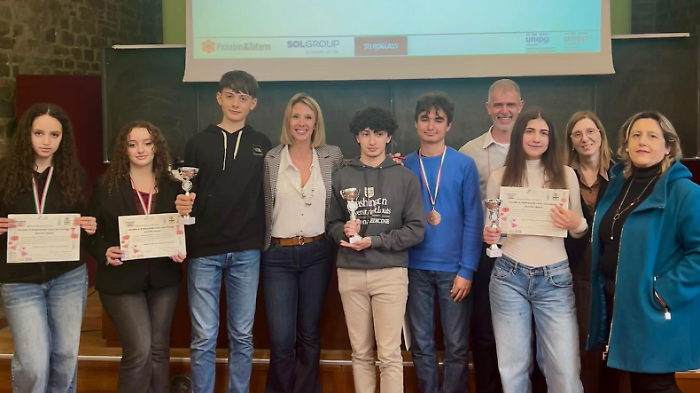 Il liceo Donatelli vola ai Giochi di chimica