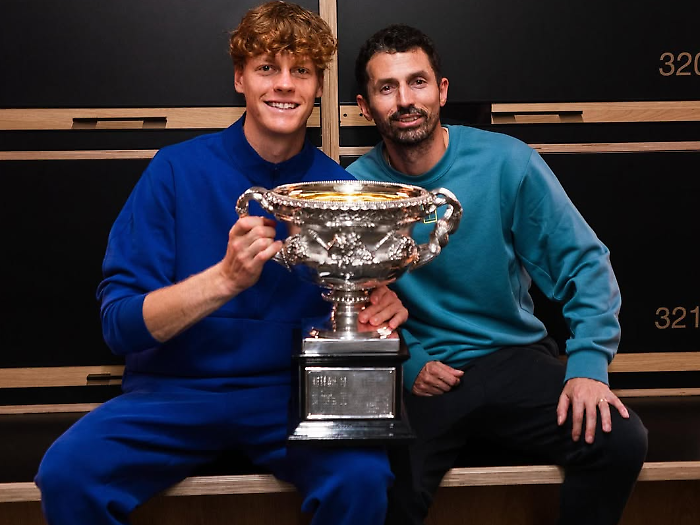 Jannik Sinner, le parole del coach Vagnozzi: "Questi tre mesi sono stati duri per lui". Quando giocherà il primo match l'azzurro