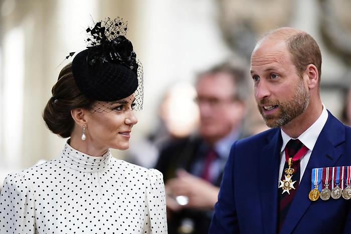 Pois, memoria e potere: Kate riscrive il codice Lady D con un vestito e non è la prima volta