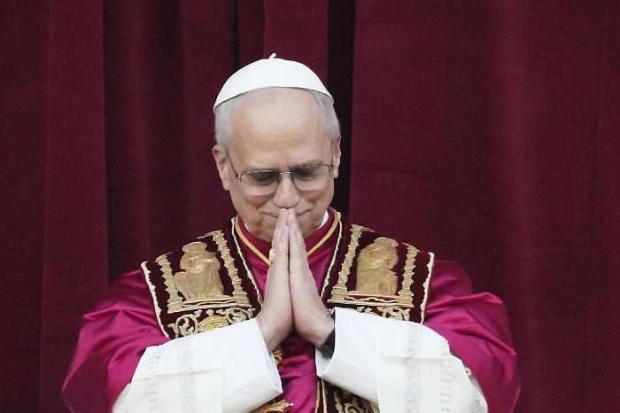 Papa Leone XIV, chi è il cardinale americano Robert Francis Prevost