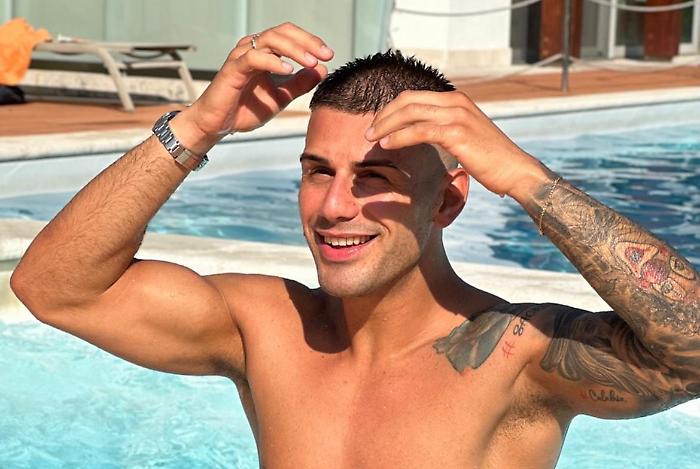 Angelo Famao, chi è il primo naufrago ad abbandonare L'Isola dei famosi: il forfait dopo soli 3 giorni