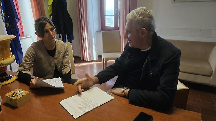 Cena sociale per aiutare le famiglie che non arrivano a fine mese: così Corciano s'inventa il Fondo di solidarietà