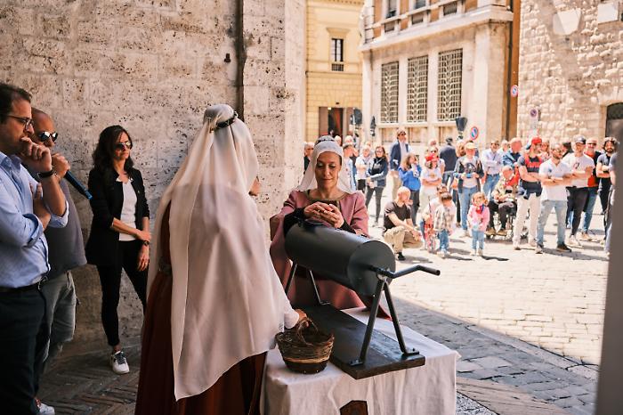Corsa all'Anello, sorteggiati i binomi per la 57esima edizione della gara equestre. Domenica 11 maggio la sfida al Campo de li Giochi