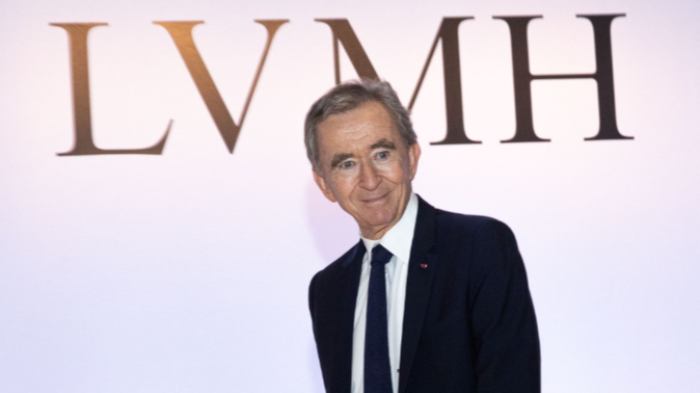 Bernard Arnault e le grandi famiglie del lusso, sono i nuovi reali d’Europa: scopri patrimoni, aziende e potere culturale