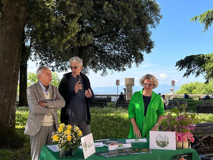 Perugia in fiore, il concorso per prendersi cura di vicoli, piazzette e scorci