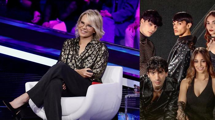 Amici, questa sera la finale: chi sono i cinque finalisti del talent di Maria De Filippi. Le anticipazioni della puntata
