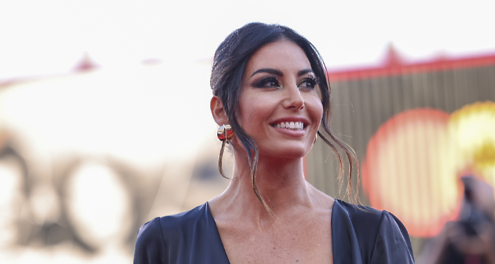 Elisabetta Gregoraci a ruota libera su Flavio Briatore. Dal primo provino a Striscia la notizia, quando preferirono Canalis. E quel consiglio di Pippo Baudo