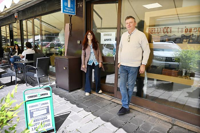 Perugia, apre un'edicola a Fontivegge. I titolari: "I quotidiani non si possono sostituire"