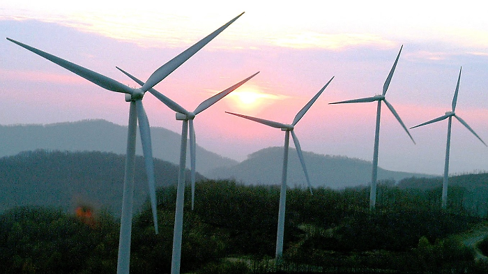 La guerra dell'eolico, arrivano altri no: "Bene la transizione ecologica ma rispettiamo il territorio"