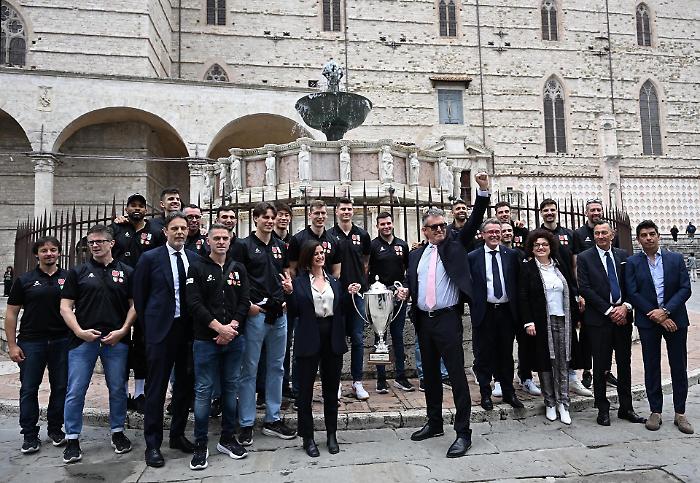La Sir con la Champions ricevuta in Comune e Regione