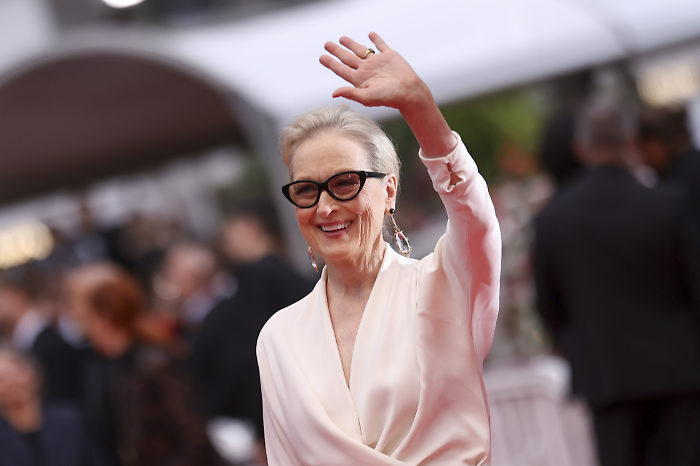 Il diavolo veste (ancora) Prada. Ora la data è ufficiale: il sequel al cinema nel 2026. Cosa sappiamo su trama e cast