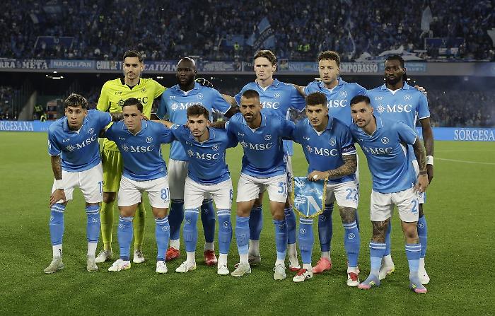 Spinazzola campione d'Italia con il Napoli. Il calciatore folignate vince il secondo Scudetto della sua carriera