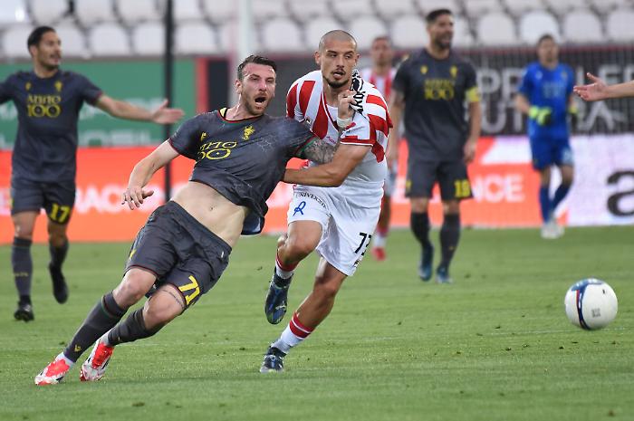 Una buona Ternana torna con un pari (0-0) da Vicenza: qualificazione aperta