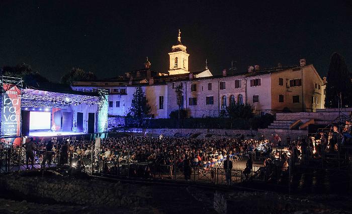 A Terni l'unica data italiana del cantautore inglese Pete Doherty: ospite il 15 giugno del Baravai Festival