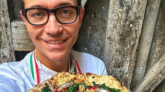 "Il Paese delle Rose": a Rocca Ripesena ospite Gino Sorbillo, celebre pizzaiolo napoletano di fama mondiale