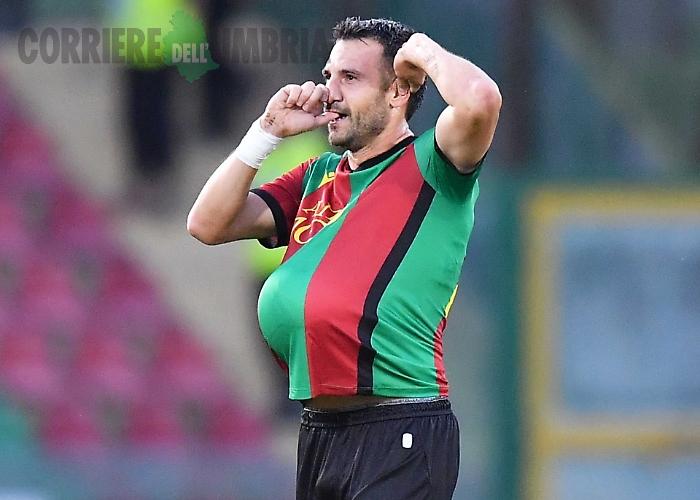 Ternana, Curcio e la dedica speciale: "A mia figlia che nascerà a settembre"