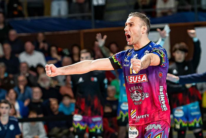 Max Colaci rinnova di un anno con la Sir Susa Vim: "Perugia, ho ancora tanta fame"
