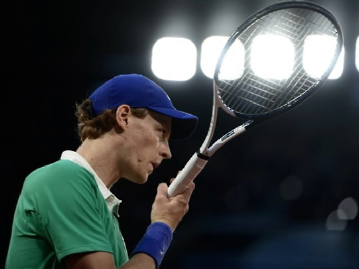 Dominio di Jannik Sinner al Roland Garros: batte Lehecka e vola agli ottavi di finale. Affronterà Rublev 