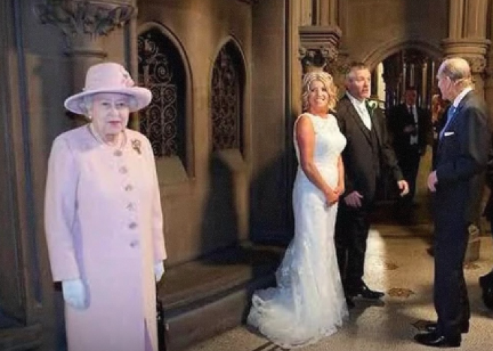 La Regina Elisabetta a un matrimonio privato: il gesto da non credere. Solo oggi si scopre la verità: il video