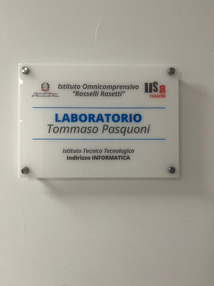 A Castiglione del Lago ecco il laboratorio di coding Tommaso Pasquoni: mattinata di emozioni all'istituto Rosselli Rasetti