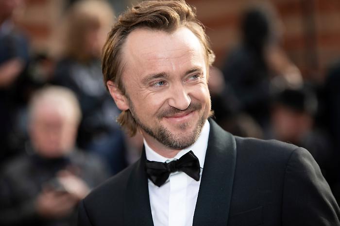 Tom Felton torna a vestire i panni di Draco Malfoy e commenta le posizioni di JK Rowling: "Non sono sintonizzato su queste cose"