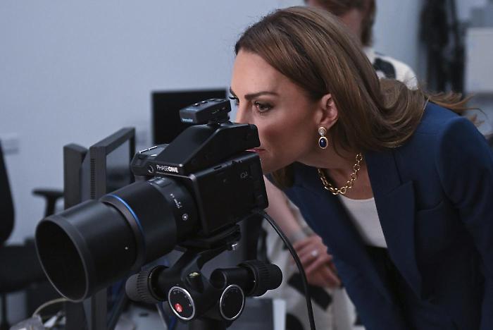 Kate Middleton riappare da sola: visita a sorpresa per la sua passione