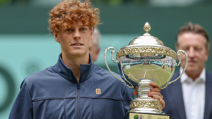 Al via la stagione sull'erba di Jannik Sinner: il debutto all'Open di Halle. Quando gioca e dove seguire il numero uno al mondo 