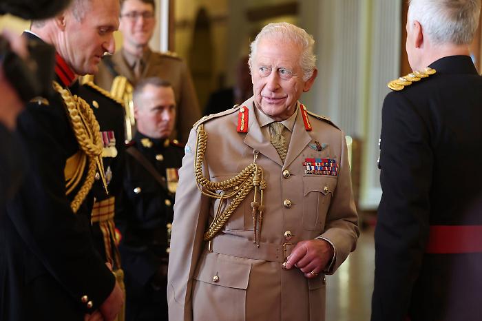 “Re Carlo e il cancro incurabile", la rivelazione dell'esperta reale: William e Kate si muovono (senza clamore)