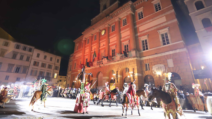 Giostra della Quintana, a Foligno è la notte del corteo storico: ecco il programma