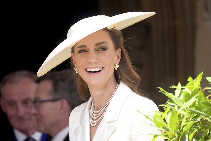 Kate, il ritorno al Garter Day dopo la malattia: il messaggio nascosto in una borsa