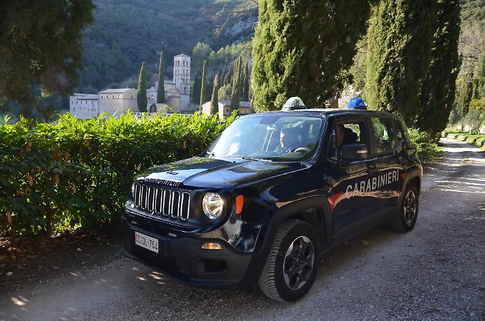 carabinieri terni ferentillo minorenni