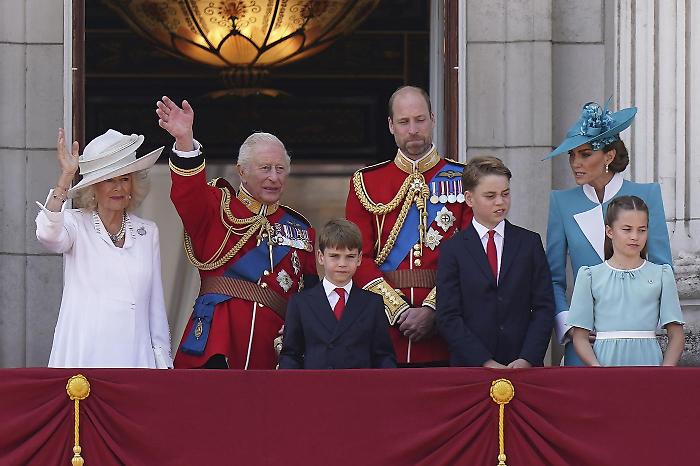 Il “comando” di Kate a Louis sul balcone che fa il giro del web: cosa ha detto davvero