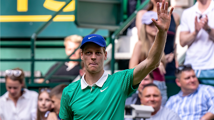Halle, Jannik Sinner contro Alexander Bublik agli ottavi di finale: orario, dove vederla in tv o streaming e i precedenti 