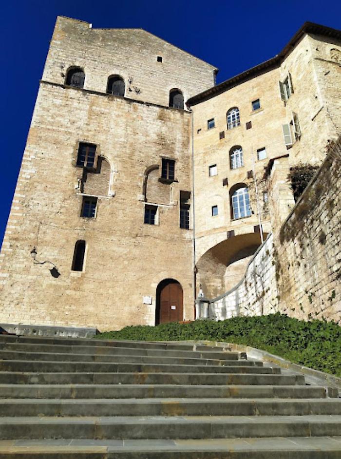 Palazzo Pretorio dietro Gubbio 
