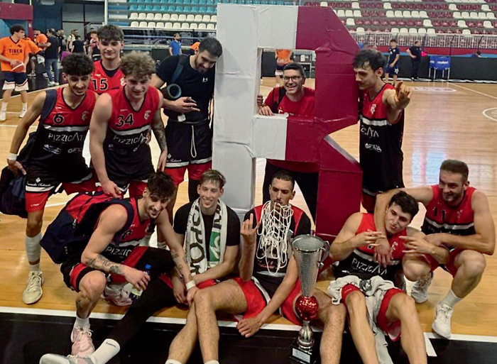 Basket Gualdo in serie B, il sogno diventato realtà: sfoglia l'inserto del Corriere dell'Umbria
