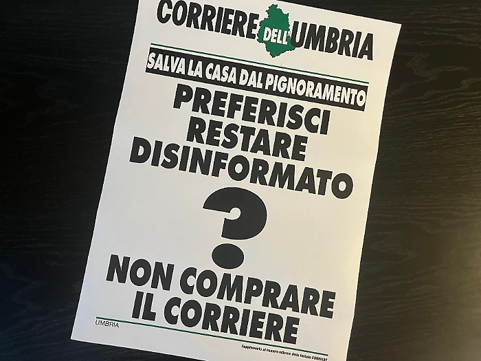 Preferisci restare disinformato? Non comprare il Corriere: prosegue la campagna del punto interrogativo