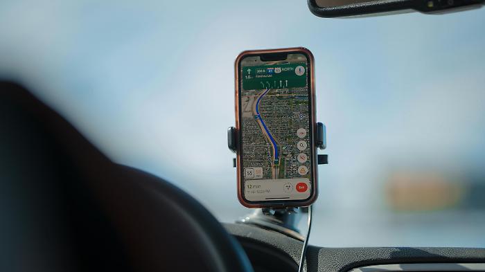 Dipendente prende permesso 104, l'azienda lo segue con il Gps e lo licenzia. Il giudice: "Risarcimento e reintegro immediato"