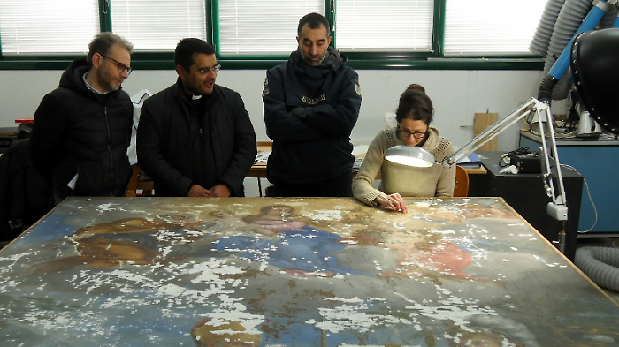 Sarà esposta nella sala dell'Arengo la pala del Seicento che immortala l'incontro fra Sant'Ubaldo e Federico Barbarossa