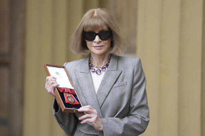 Anna Wintour lascia Vogue America. Dopo 37 anni di direzione si concentrerà sul ruolo di Chief Content Officer globale di Condé Nast