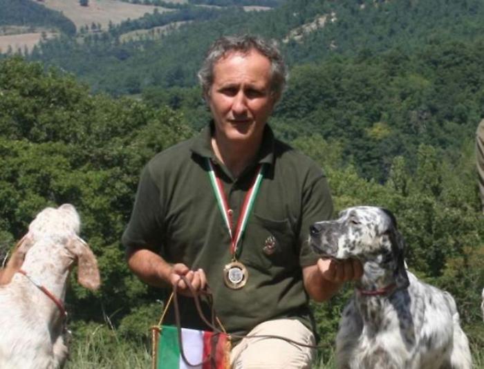 Il parco Ansa del Tevere ospita il primo Tiferno Dog Show. Sfilano decine di esemplari: in palio un weekend a Barcellona