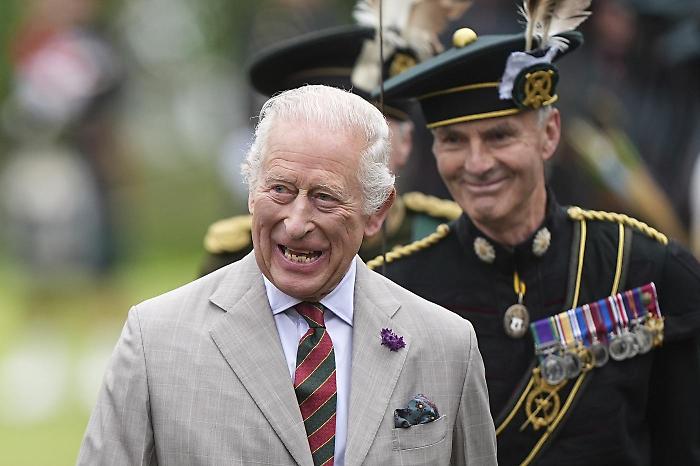 Il treno reale ai saluti: ecco quanto costava ogni corsa del “gioiello” di Buckingham