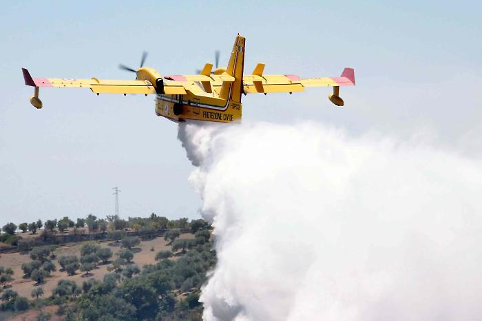 Anche in Umbria arriva la flotta aerea contro gli incendi