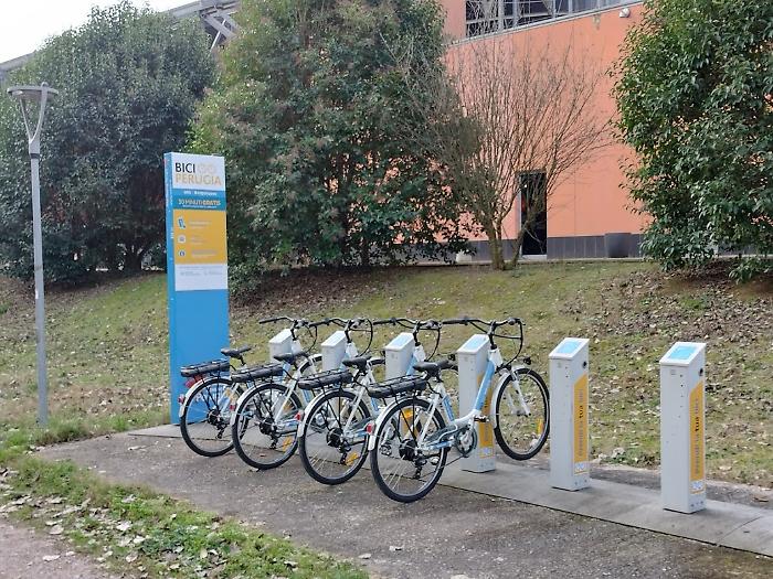 Bike sharing tra Tevere, sogni e realtà