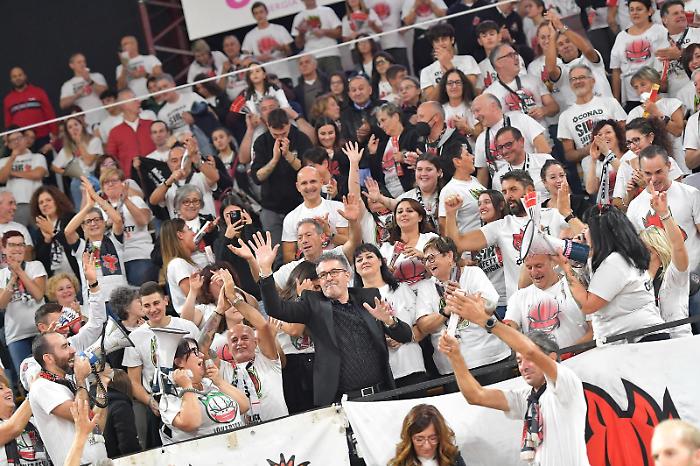 Sir, 20 abbonati al seguito della squadra in Supercoppa e Mondiale