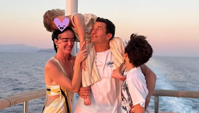 Orlando Bloom in vacanza con l'ex compagna Katy Perry e i figli