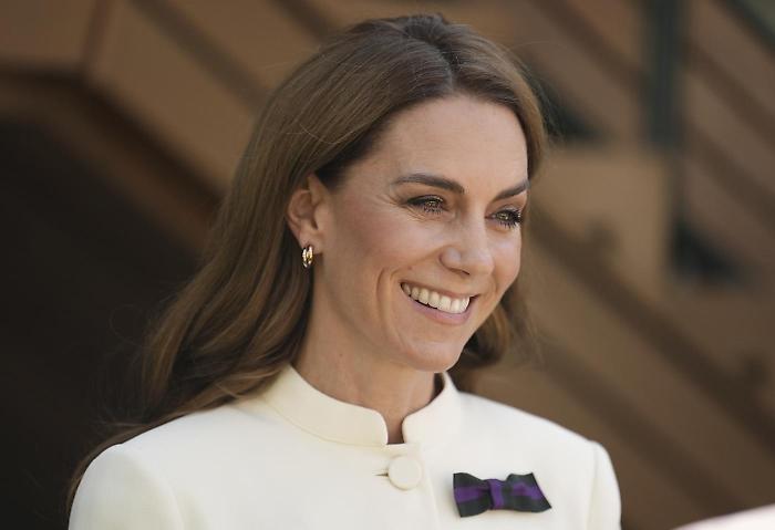 Kate Middleton, ovazione a Wimbledon 2025: eccola alla finale femminile, quel dettaglio che ha emozionato il pubblico