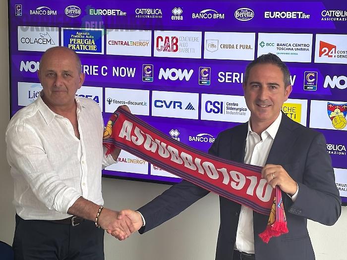 Leo si presenta a Gubbio, il diesse: "Costruiamo una squadra con spirito ceraiolo"